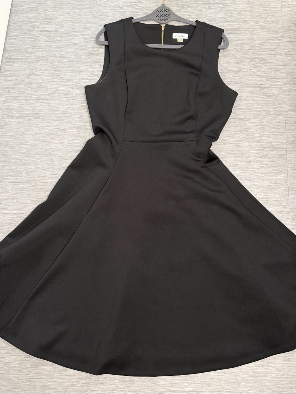Calvin Klein Black Fit & Flare Sleeveless Dress Gold Zip Back Size 14 - Picture 10 of 12